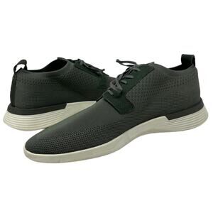 Wolf and Shepherd Men's SwiftKnit Lightweight Knit Mesh Shoes in Olive